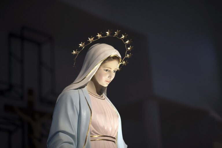 Why Do We Venerate Mary? – Diocese Of Orlando, Florida